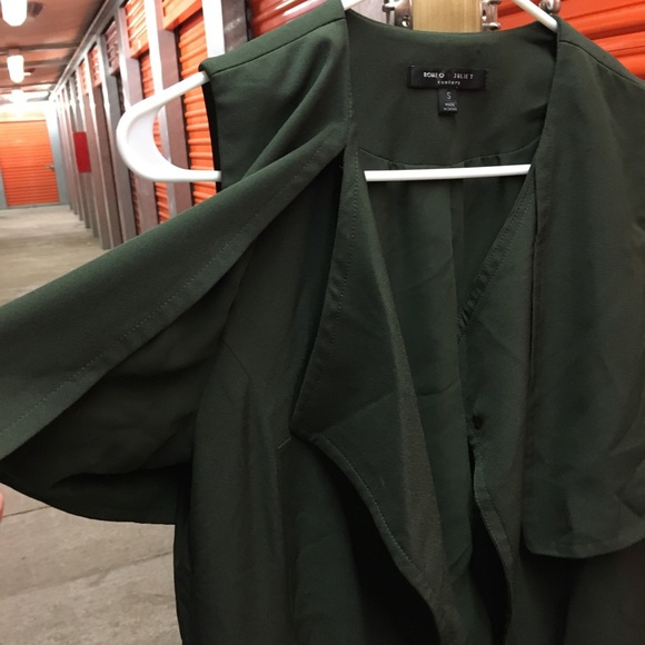 Vest - Picture 3 of 8